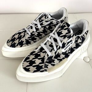 Adidas Hypersleek Houndstooth platform Sneakers